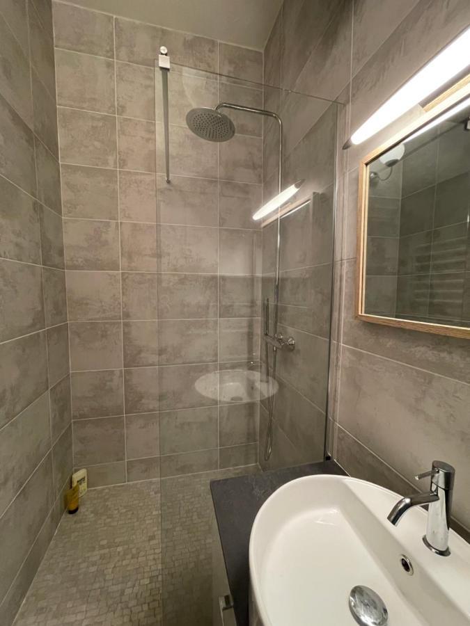 פריז Maison De Ville Cosy Canal Saint Martin מראה חיצוני תמונה